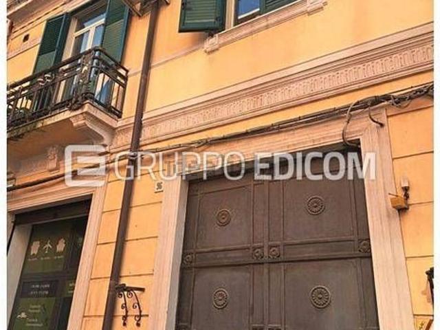 Appartamento in vendita di 98 m² in Via Oddo delle Colonne