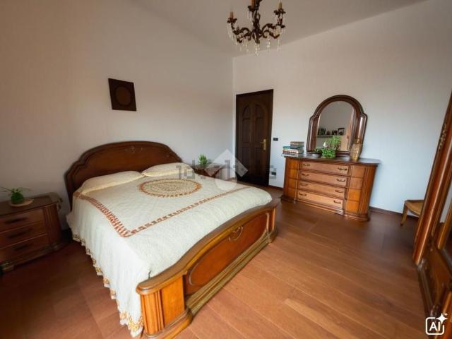 Appartamento in vendita di 98 m² in Via Oreste Piacenza, 108