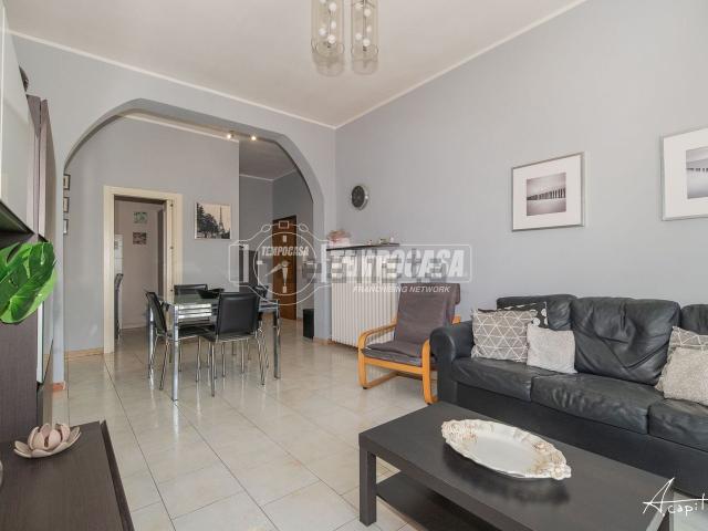 Appartamento in vendita di 98 m² in Via Ottorino Respighi, 131