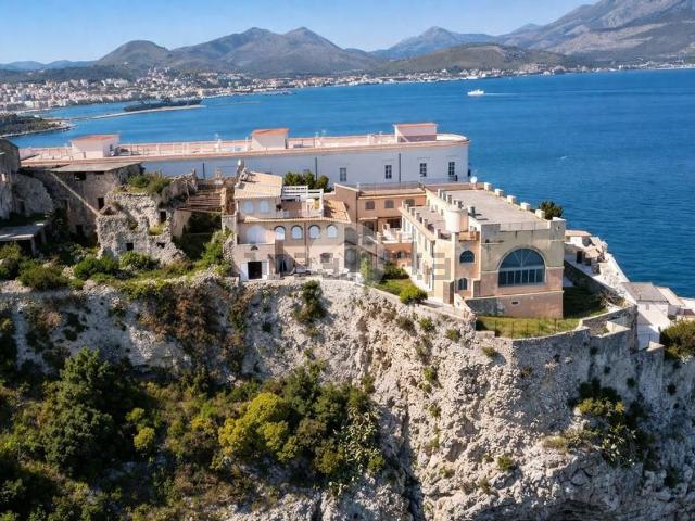 Appartamento in vendita di 98 m² in Via Pio IX, 17
