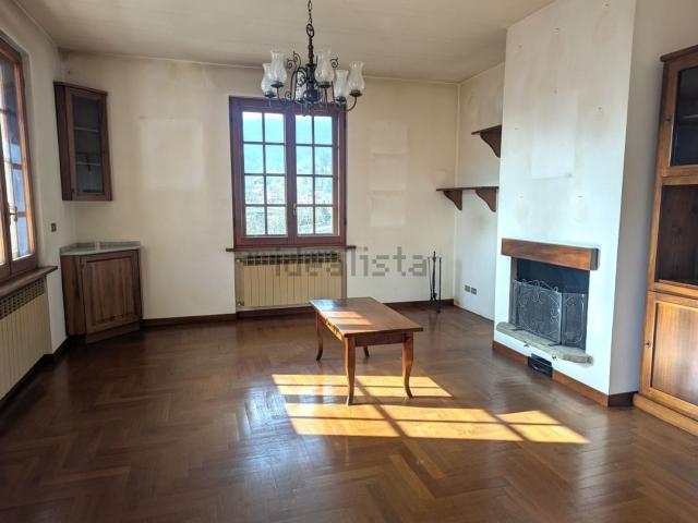 Appartamento in vendita di 98 m² in Via Pratopriore, 14