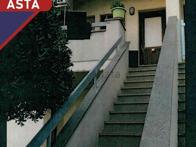 Appartamento in vendita di 98 m² in Via Ravenna, 21