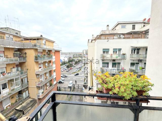 Appartamento in vendita di 98 m² in Via Renato Fucini