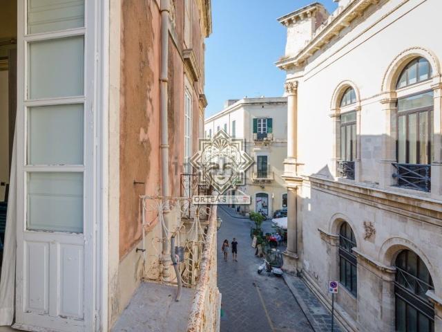 Appartamento in vendita di 98 m² in Via Roma