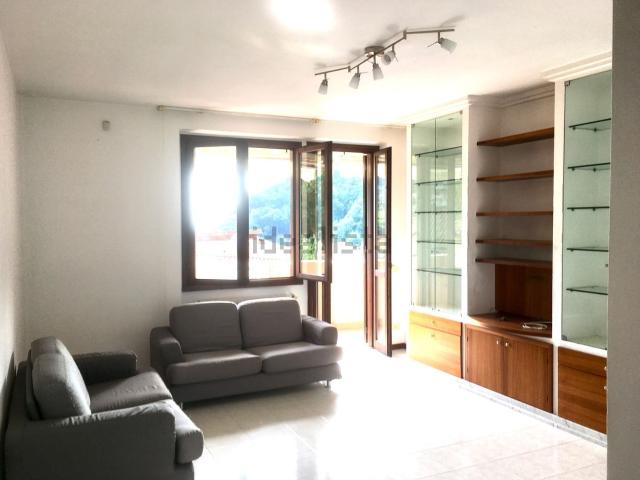 Appartamento in vendita di 98 m² in Via Roma