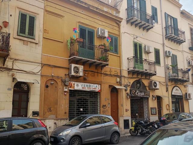 Appartamento in vendita di 98 m² in Via Sampolo
