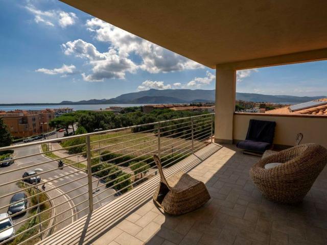 Appartamento in vendita di 98 m² in Via Sandro Pertini, 5