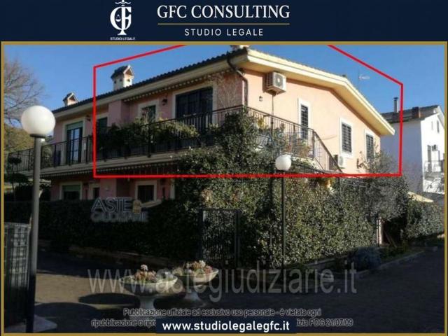 Appartamento in vendita di 98 m² in Via Sabina Sud, 97