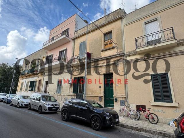 Appartamento in vendita di 98 m² in Via Sardegna, 14