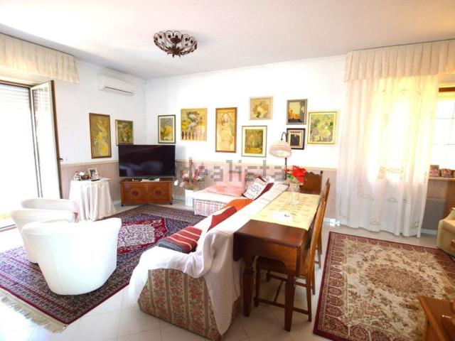 Appartamento in vendita di 98 m² in Via Sicardo Diciottesimo, 43
