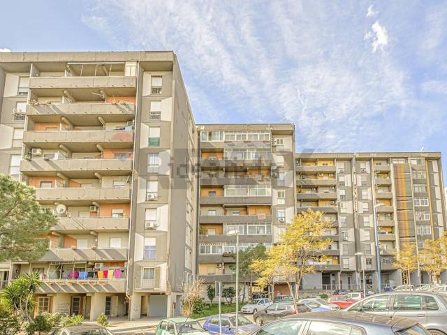 Appartamento in vendita di 98 m² in Viale Moncada, 5