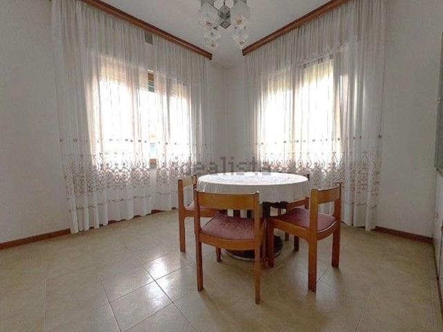 Appartamento in vendita di 98 m² in Viale Veneto, 48