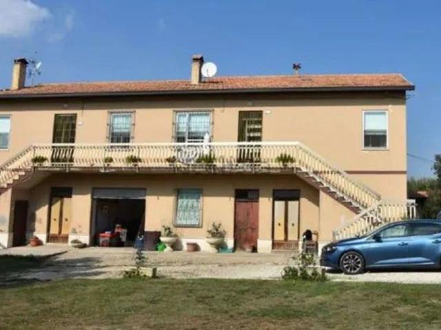 Appartamento in vendita di 99 m² in Contrada Crocette