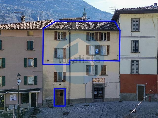 Appartamento in vendita di 99 m² in Piazza Generale Pietro Ronchi