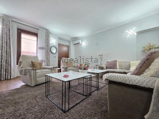 Appartamento in vendita di 99 m² in Via 20 Settembre, 86