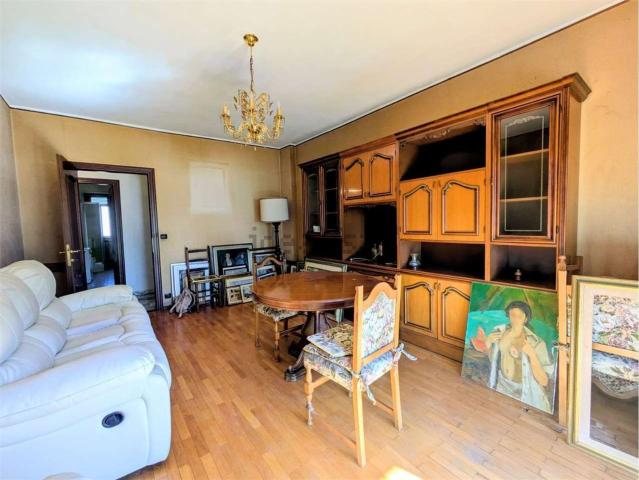 Appartamento in vendita di 99 m² in Via Torino, 25