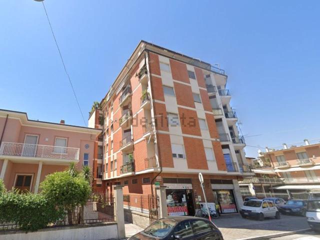 Appartamento in vendita di 99 m² in Via Umberto I, 105