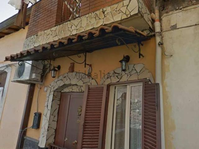 Appartamento in vendita di 99 m² in Via Valenti, 15