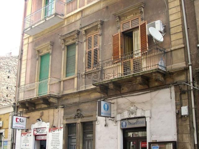 Appartamento in vendita di 99 m² in Via Vincenzo Giuffrida, 38