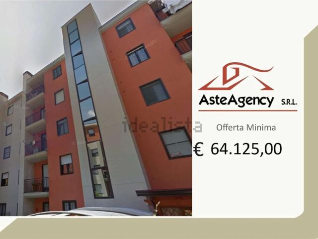 Appartamento in vendita di 99 m² in Via Annino Gentile