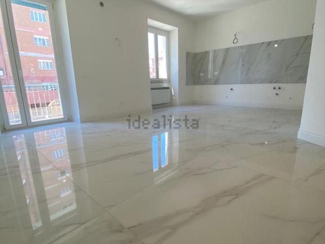 Appartamento in vendita di 99 m² in Via Buonarroti, 91