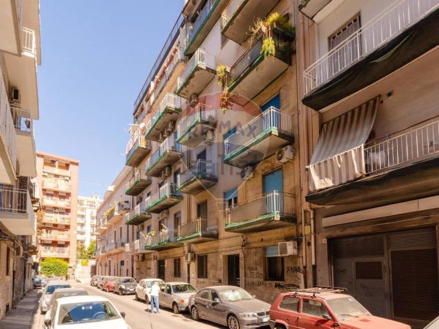 Appartamento in vendita di 99 m² in Via Cancelliere, 12