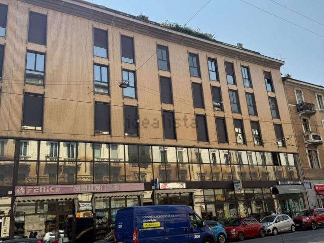 Appartamento in vendita di 99 m² in Via Carlo Farini, 56