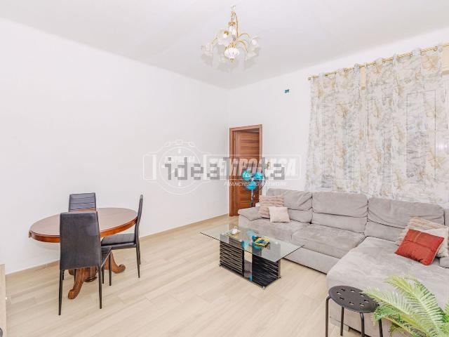 Appartamento in vendita di 99 m² in Via Cesare Seregni, 13