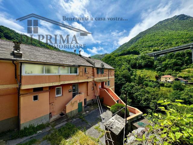 Appartamento in vendita di 99 m² in Via Costa del Vento, 14