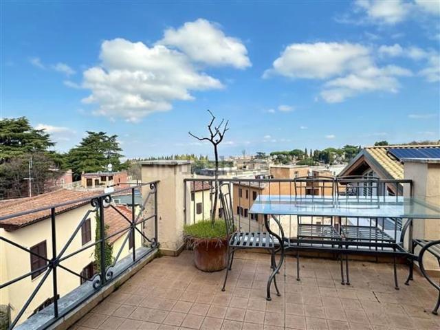 Appartamento in vendita di 99 m² in Via del Castello