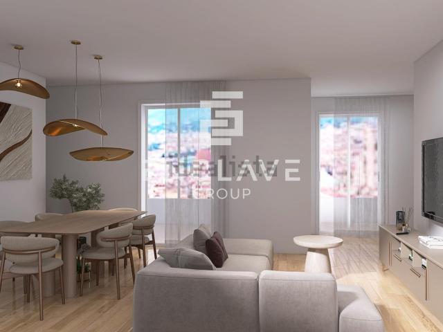 Appartamento in vendita di 99 m² in Via della Villa Demidoff, 10