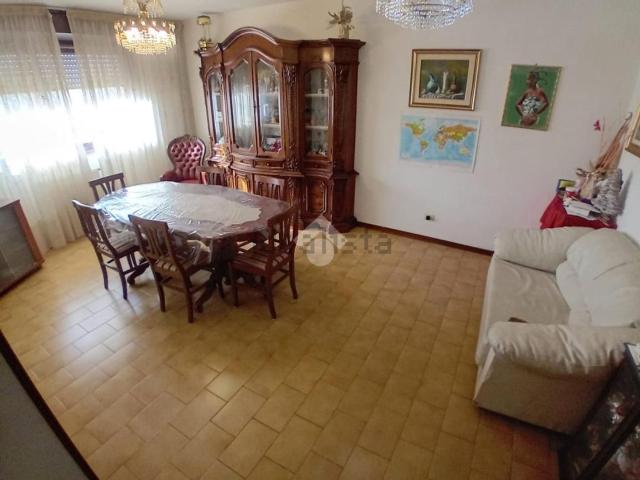 Appartamento in vendita di 99 m² in Via della Cooperazione