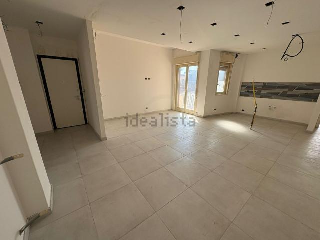 Appartamento in vendita di 99 m² in Via delle Olimpiadi, 7