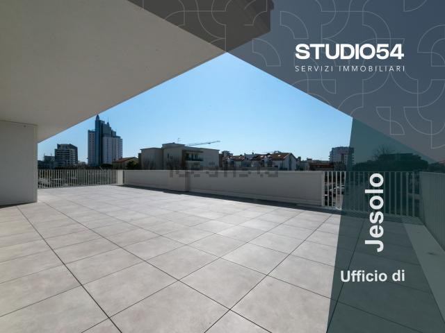 Appartamento in vendita di 99 m² in Via Don Guerrino Bertolin, 27