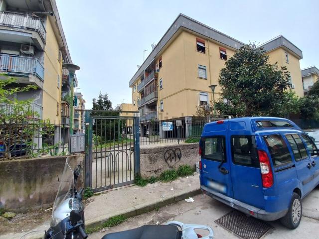 Appartamento in vendita di 99 m² in Via E. A. Mario, 4