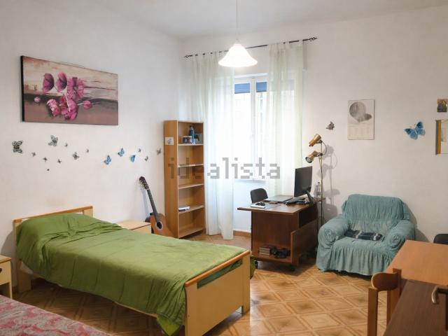 Appartamento in vendita di 99 m² in Via Ernesto Maria Piovella