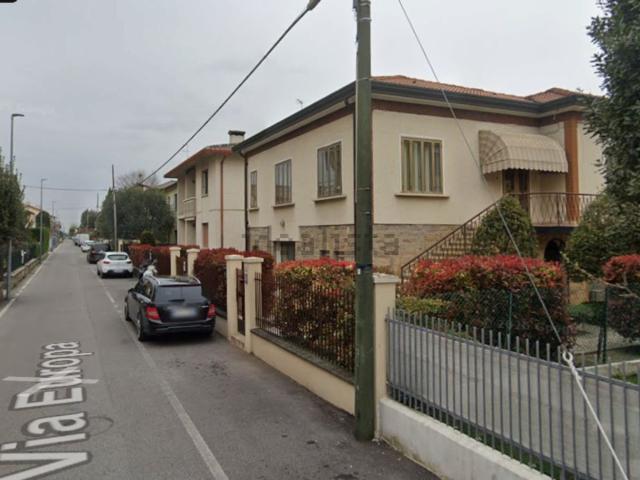 Appartamento in vendita di 99 m² in Via Europa