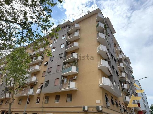 Appartamento in vendita di 99 m² in Via Flavio Stilicone, 134