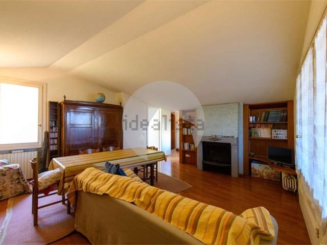 Appartamento in vendita di 99 m² in Via G. Garibaldi, 11
