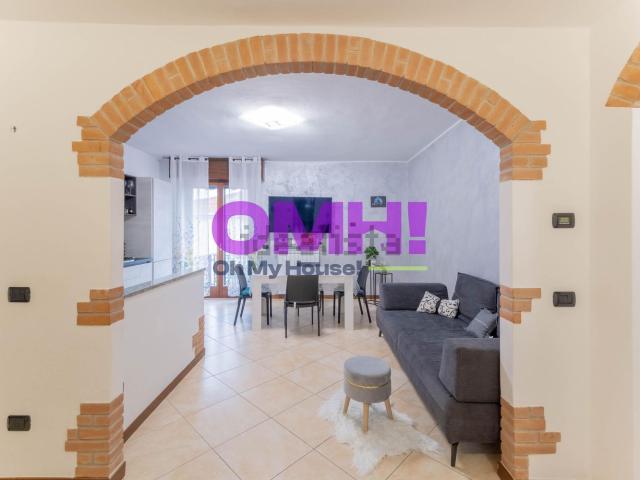 Appartamento in vendita di 99 m² in Via Jerago, 48