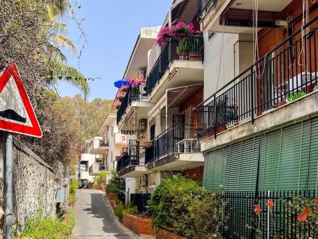 Appartamento in vendita di 99 m² in Via Livorno, 101
