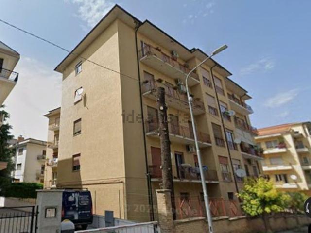 Appartamento in vendita di 99 m² in Via Martiri VI Ott 14