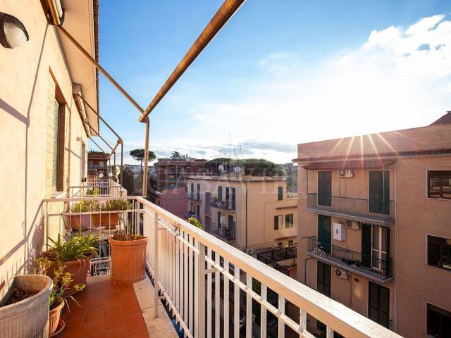 Appartamento in vendita di 99 m² in Via Montespertoli