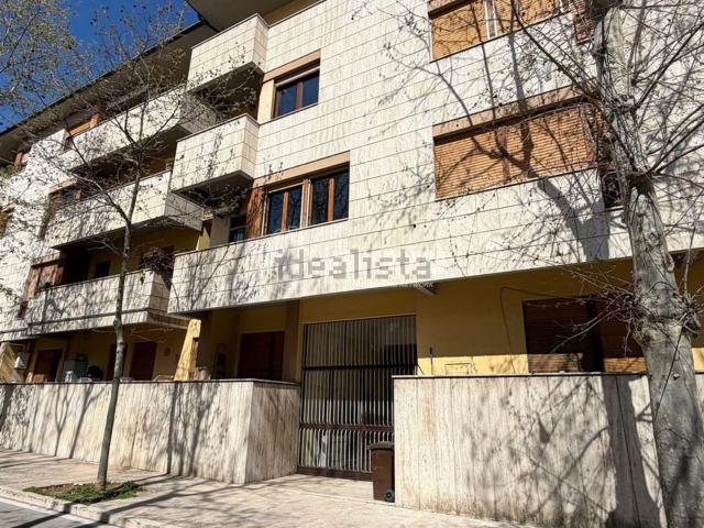 Appartamento in vendita di 99 m² in Via Piave, 18