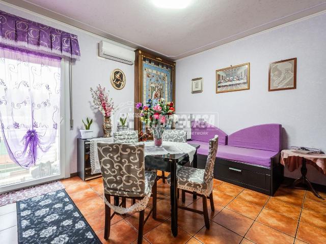 Appartamento in vendita di 99 m² in Via Statale, 159