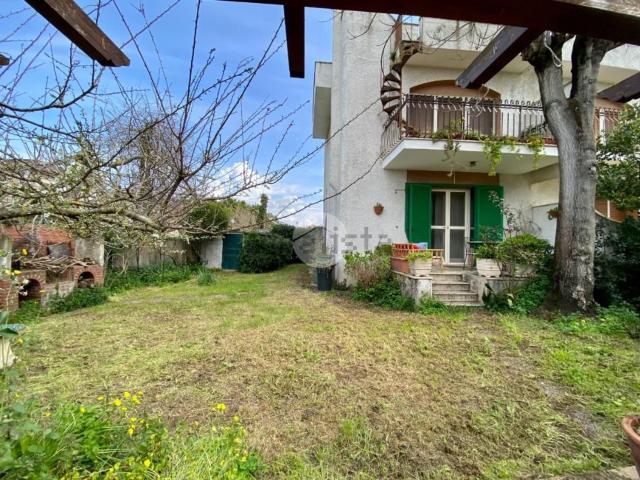 Appartamento in vendita di 99 m² in Viale Paride, 48