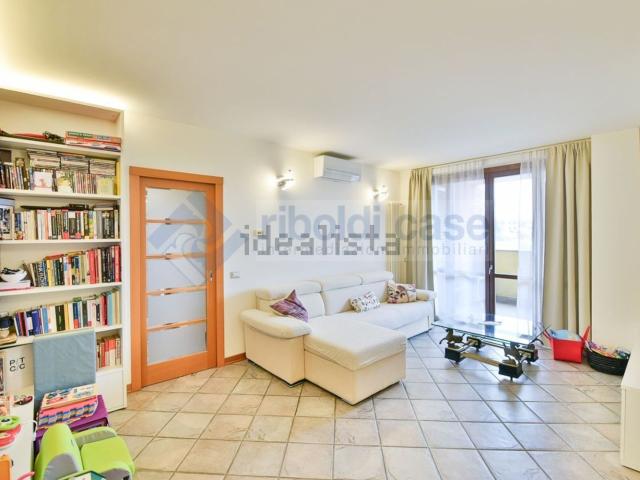 Appartamento in vendita di 100 m² in Via Asiago