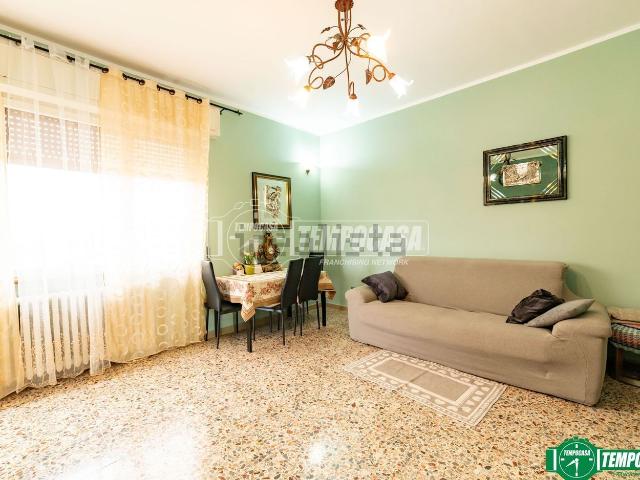 Appartamento in vendita di 100 m² in Via 2 Giugno, 10