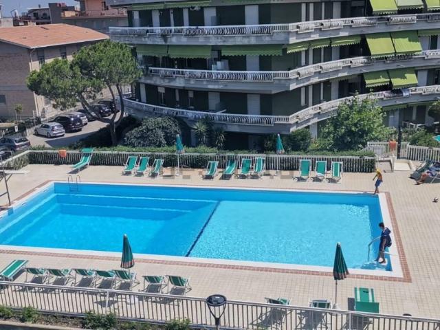 Appartamento in vendita di 100 m² in Via C. Colombo