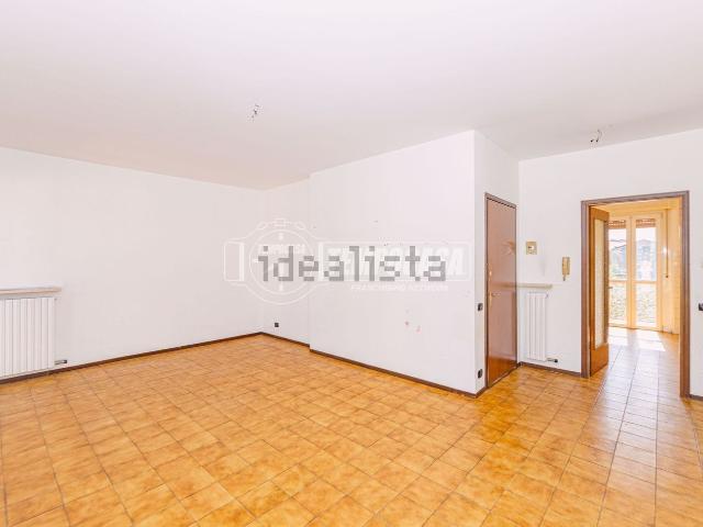Appartamento in vendita di 100 m² in Via C. Pizzarelli, 30